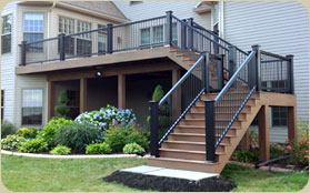 Custom Deck built by Decks by Lee
